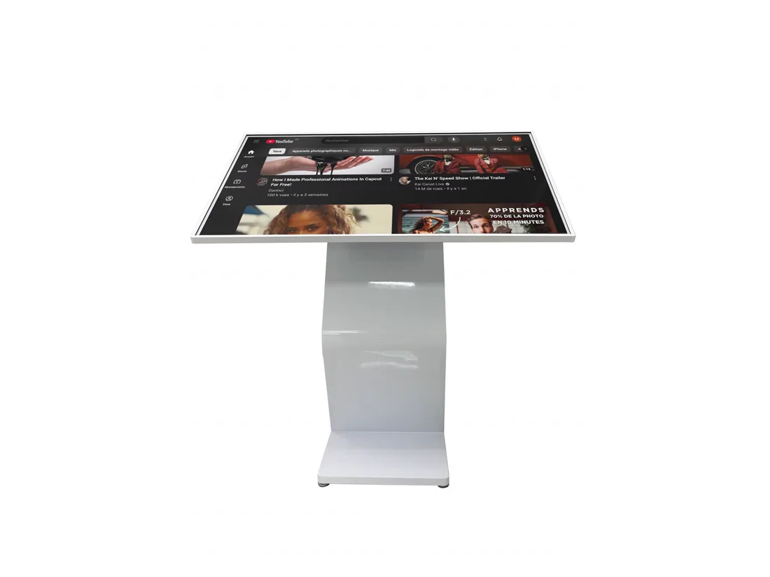 Borne tactile interactive sur pupitre