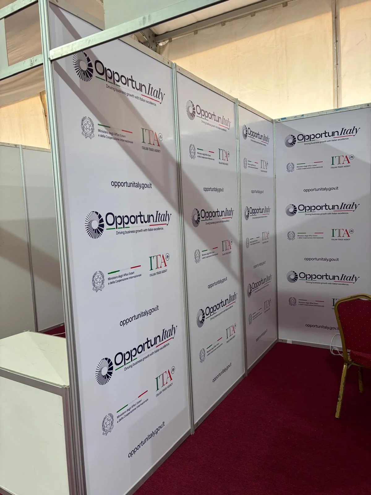 Stand d'exposition — OpportunItaly